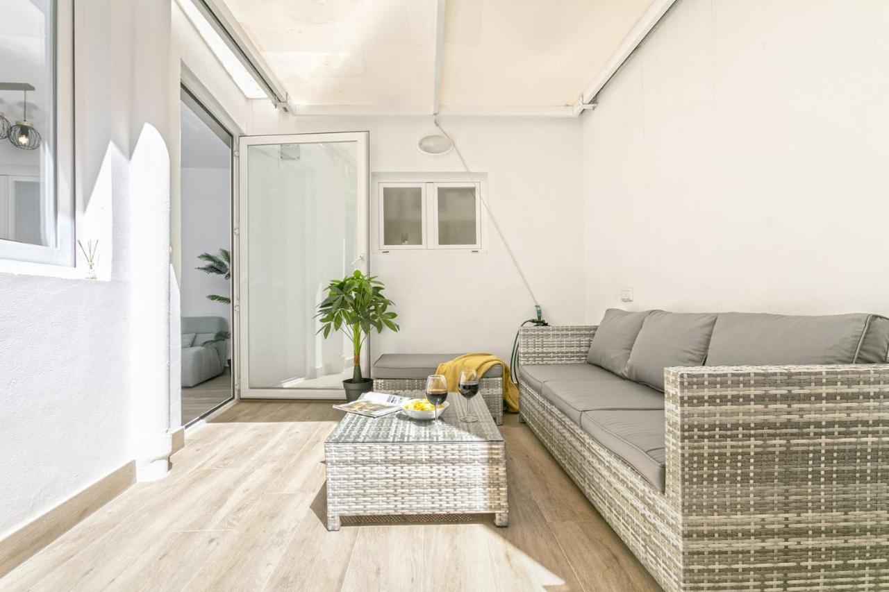 Precioso Apartamento Con Patio Малага Екстер'єр фото